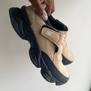 New Balance 8040 ~ NEVER WORN